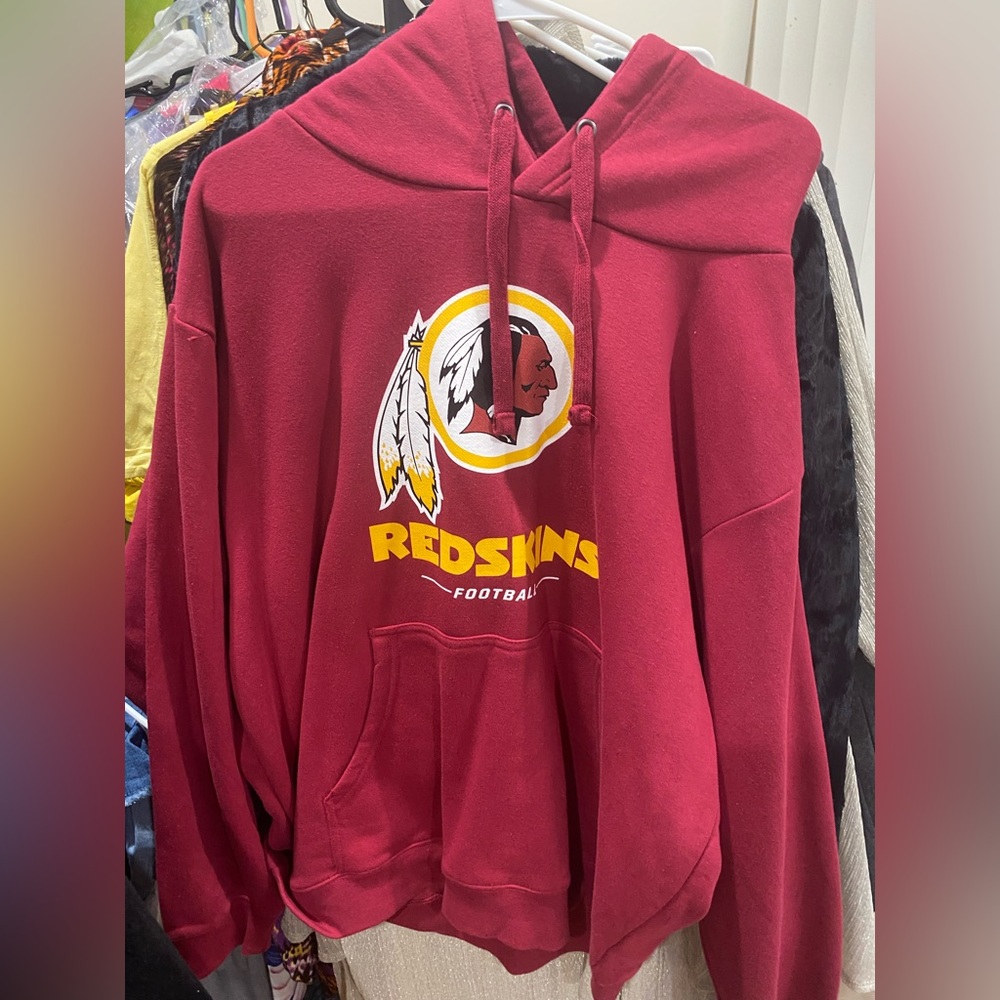 Vintage Washington Redskins Women’s Hooded Sweatshirt
